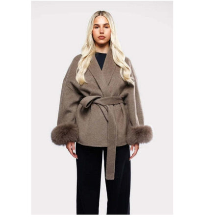 Manteau Croisé avec Poignets en Fausse Fourrure