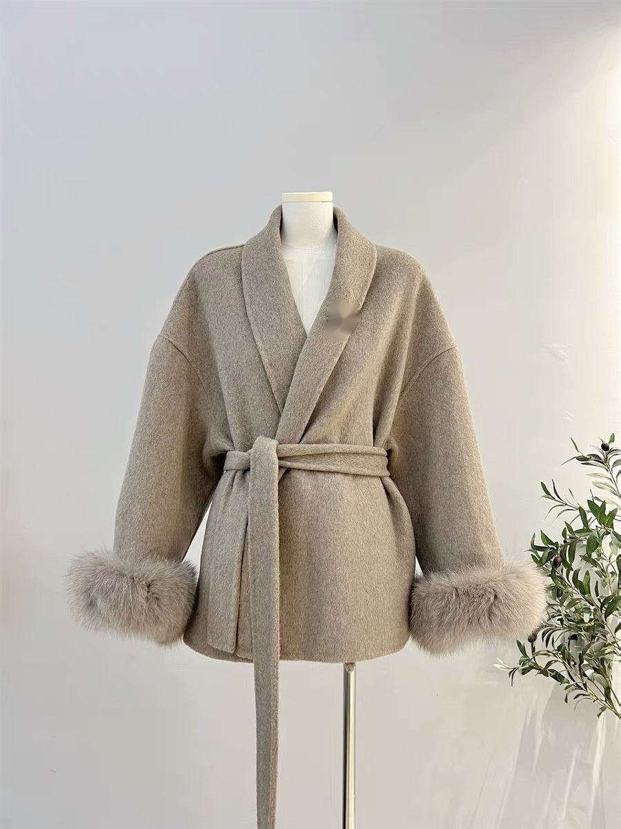 Manteau Croisé avec Poignets en Fausse Fourrure